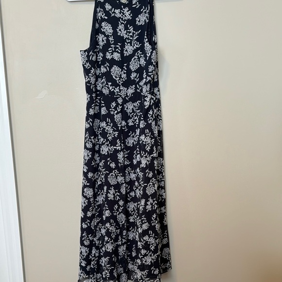 Tommy Hilfiger l Black and White Floral Sleeveless Dress - Picture 3 of 4